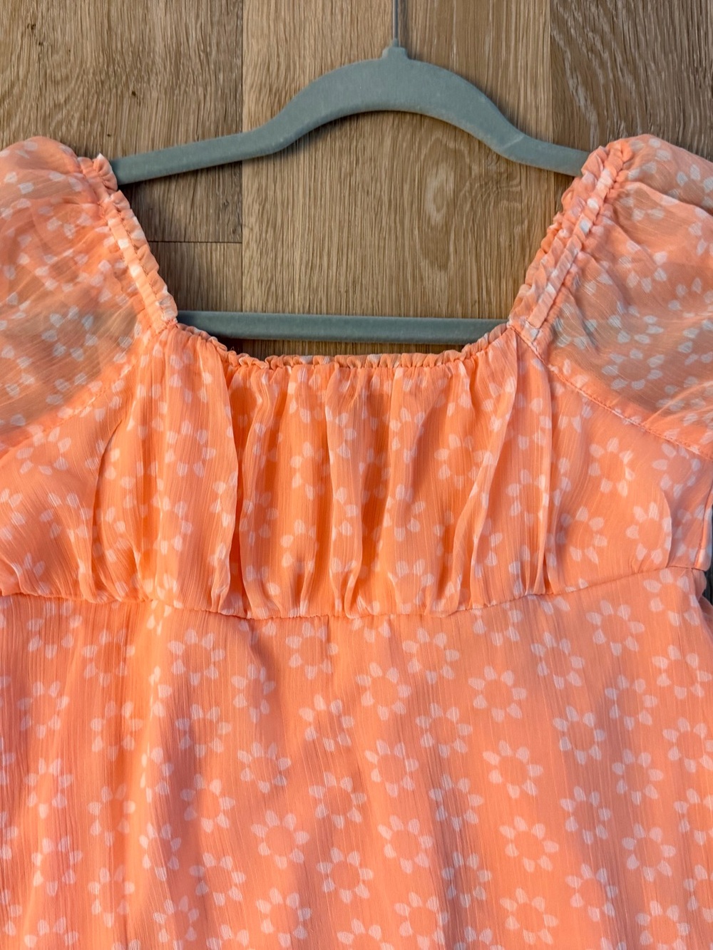 SO Girls Size L (10-12) Peach Floral Puff-Sleeve Lined Dress - Picture 3 of 9